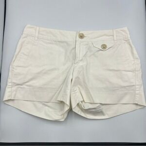 Banana‎ Republic Women's White Cotton Button Pocket Shorts  Size 2